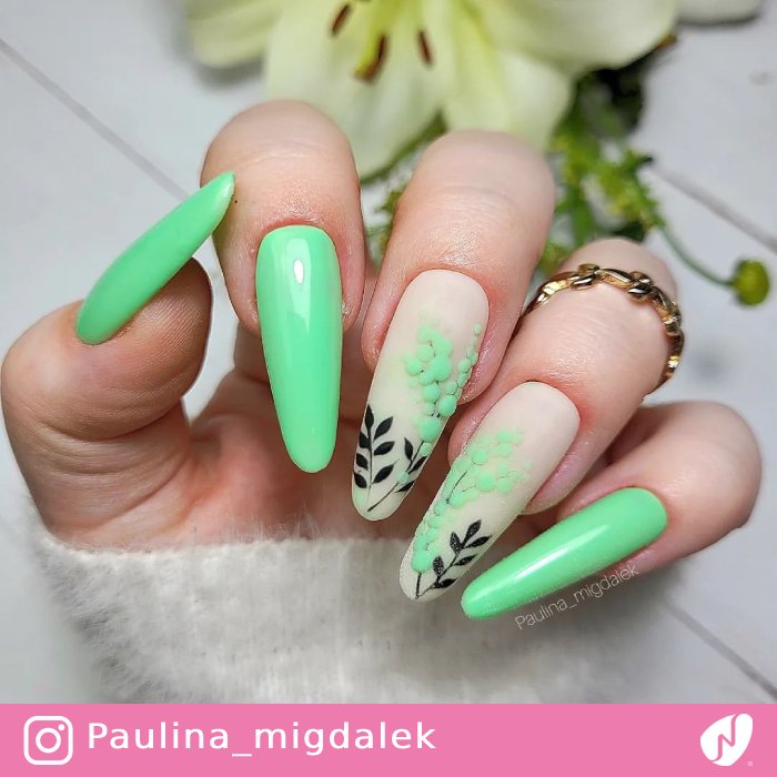 Pastel Nails with Dot Flowers